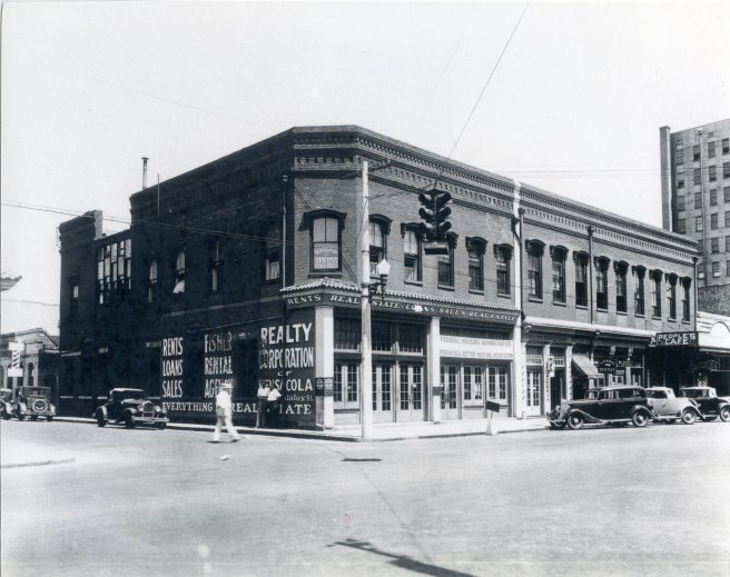 The Mallory Building, about 1925. It was located at the corner of Palafox & Interdencia Streets. Source: Pensacola Historical Society