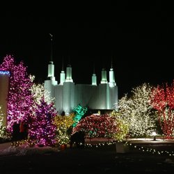 Lights display at the Mormon Temple. Source: www.yelp.com