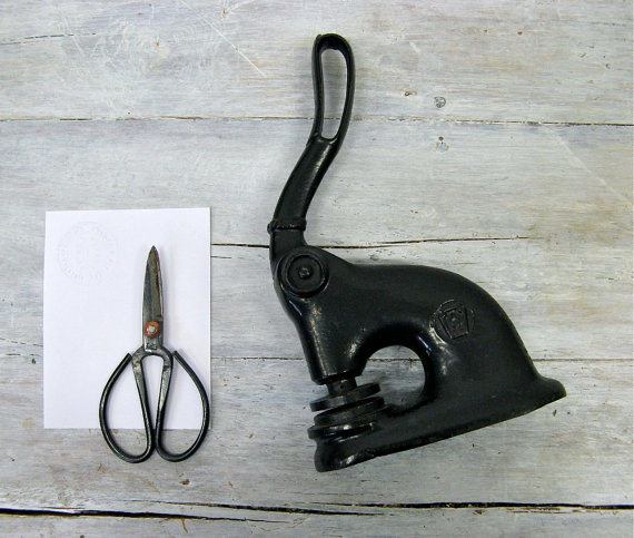 This was not something you just schlepped around in a briefcase. This model (approximately 110 years old) weighs five pounds. Source: www.etsy.com