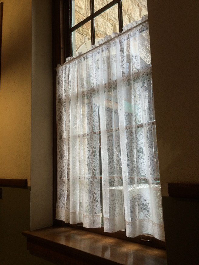 Original casement windows throughout -- and in beautiful condition.