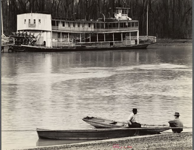 A 1936 pic of the Mississippi River at Vicksburg by Walker Evans. Source: NPR, via the NYPL